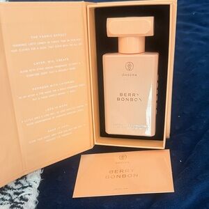 OAKCHA Berry Bonbon Perfume - Peach